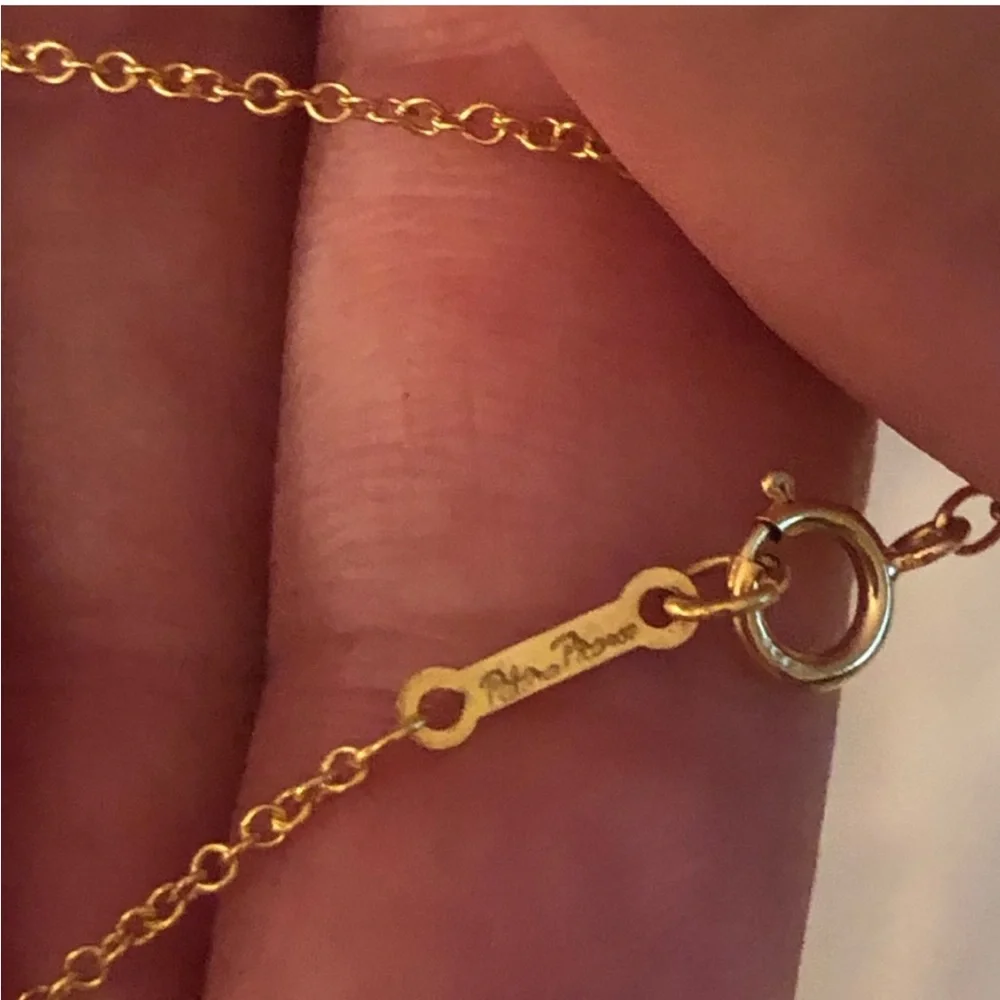 Tiffany & Co loving heart 18k Gold 17 in. necklace - Picture 7 of 10
